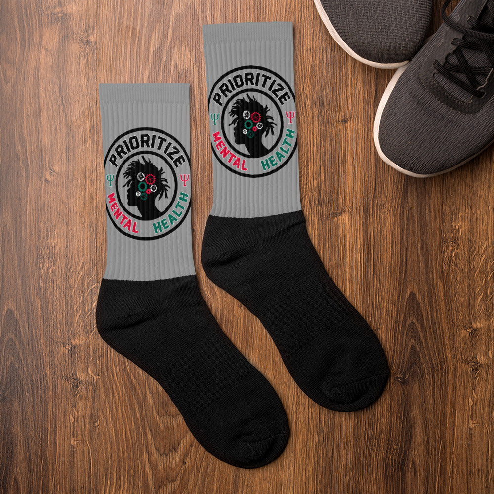 "Prioritize Mental Health" Gray-Black Comfortable Socks